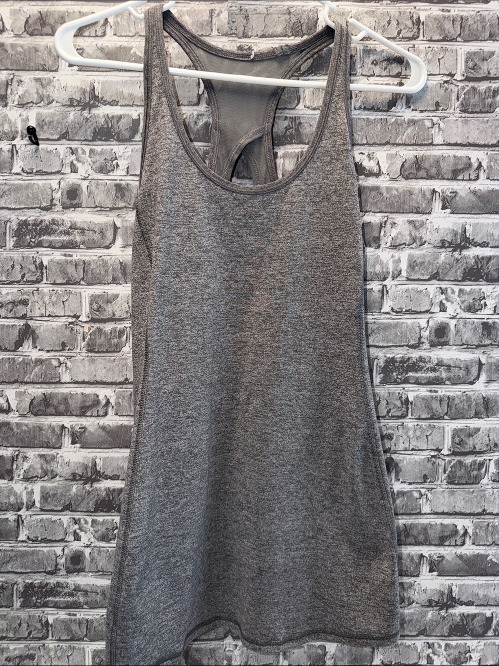 Lululemon‎ Gray Racerback Athletic Tank - Picture 4 of 8